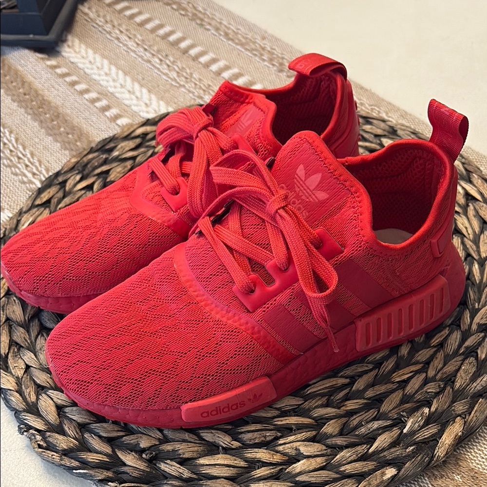 Adidas Original NMD-R1 sneakers